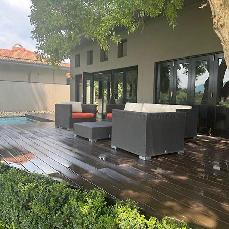 Pecanwood Relaxing Villa 5 Bedroom With Pool Hartbeespoort Luaran gambar