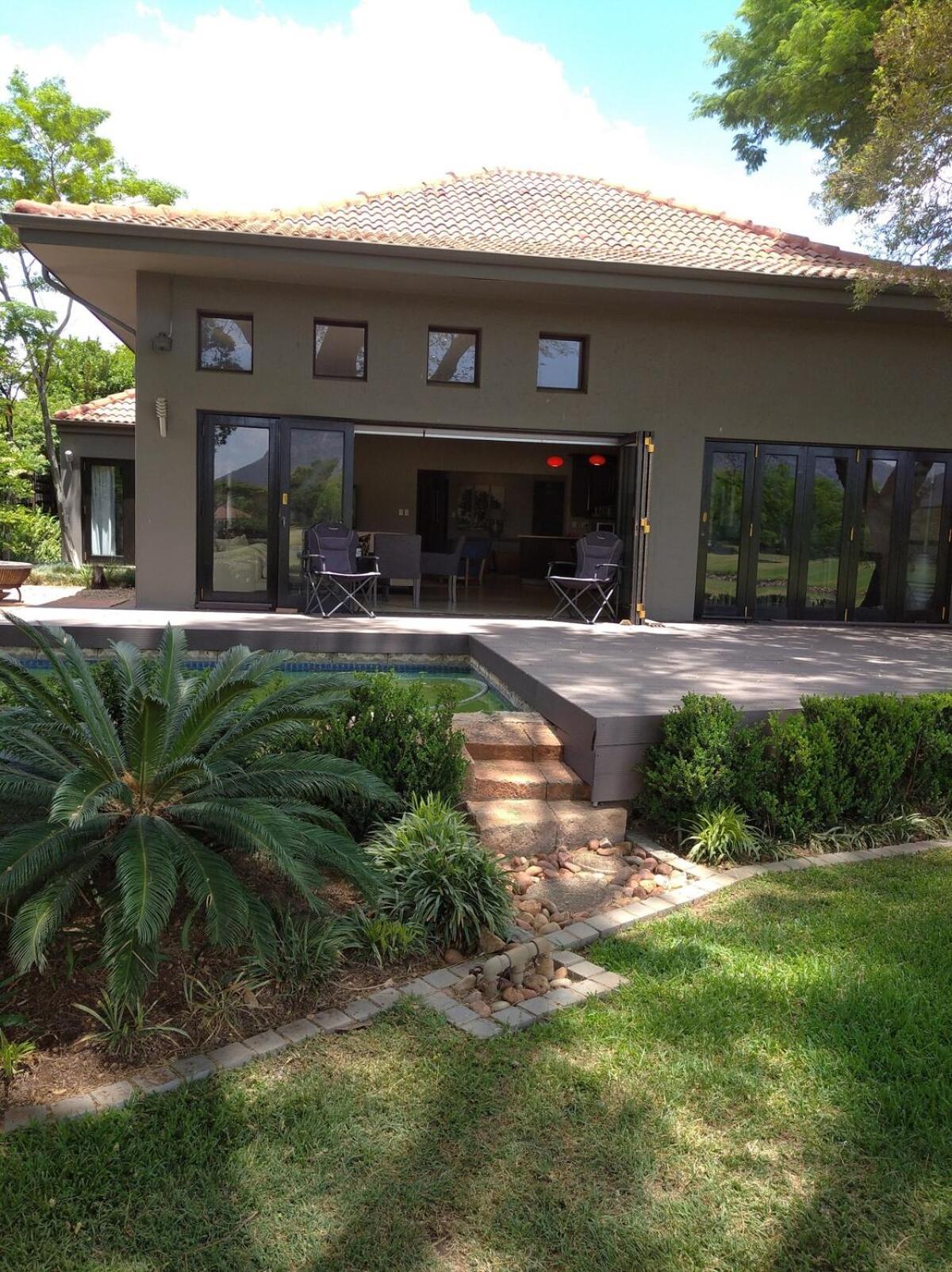 Pecanwood Relaxing Villa 5 Bedroom With Pool Hartbeespoort Luaran gambar