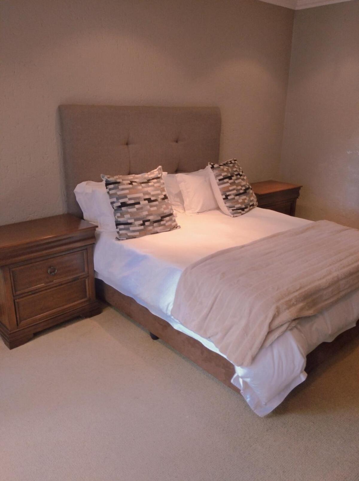 Pecanwood Relaxing Villa 5 Bedroom With Pool Hartbeespoort Luaran gambar