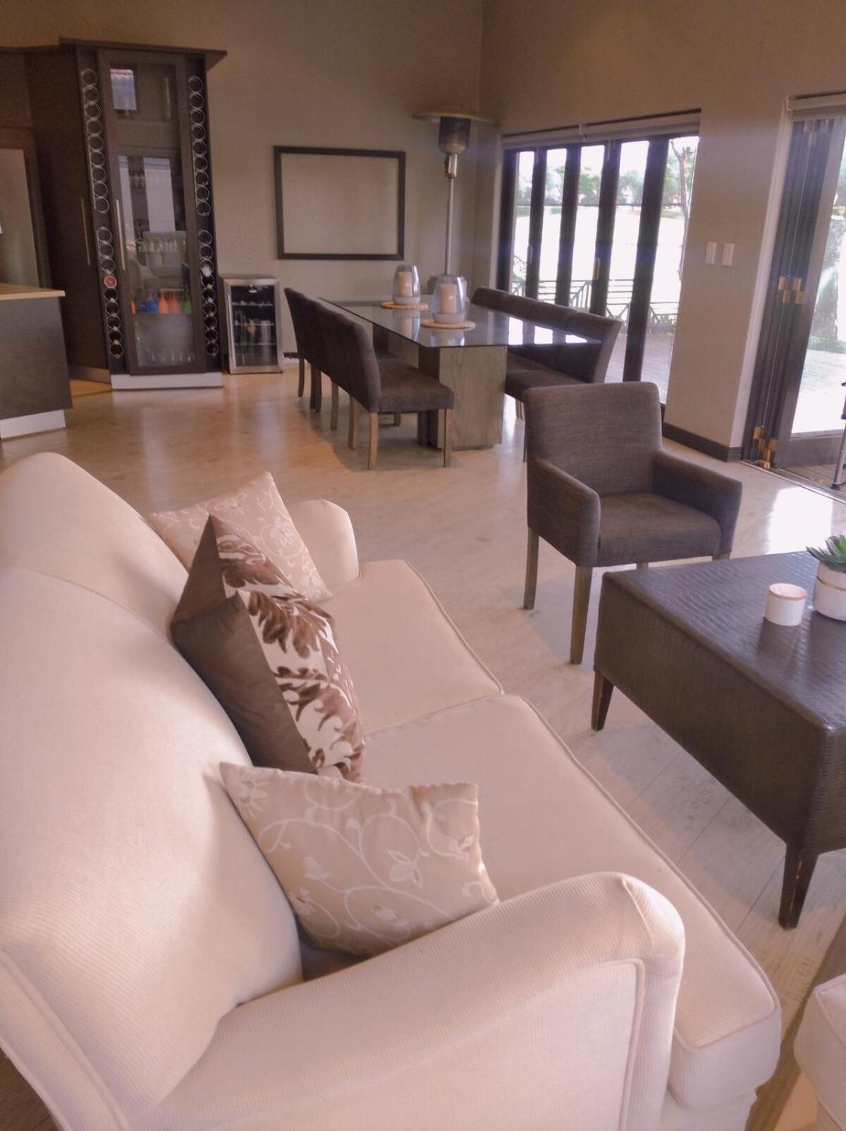 Pecanwood Relaxing Villa 5 Bedroom With Pool Hartbeespoort Luaran gambar