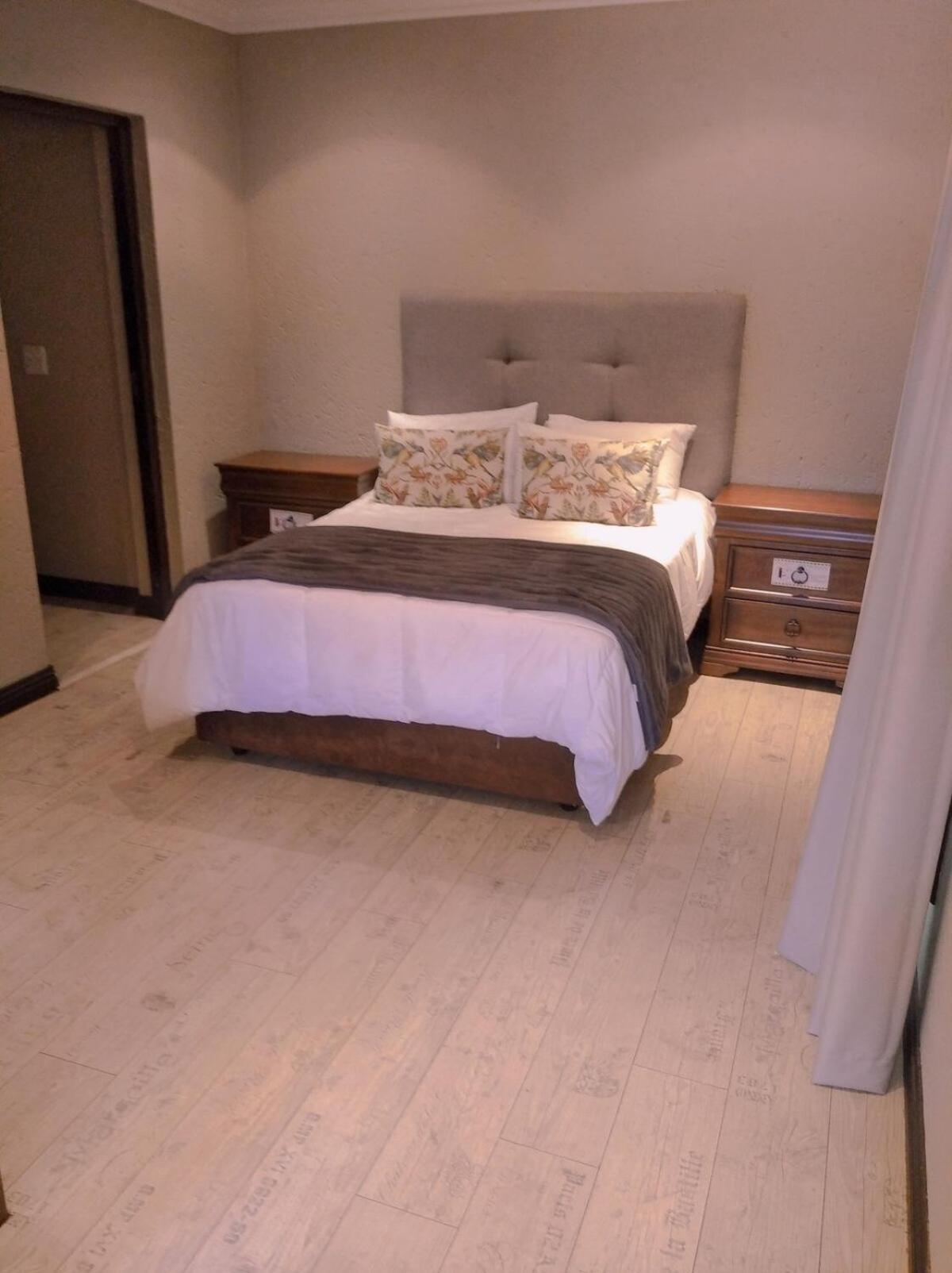 Pecanwood Relaxing Villa 5 Bedroom With Pool Hartbeespoort Luaran gambar