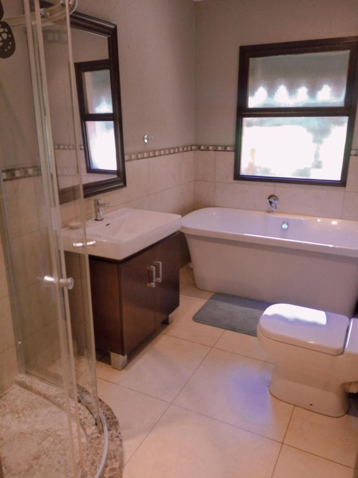 Pecanwood Relaxing Villa 5 Bedroom With Pool Hartbeespoort Luaran gambar