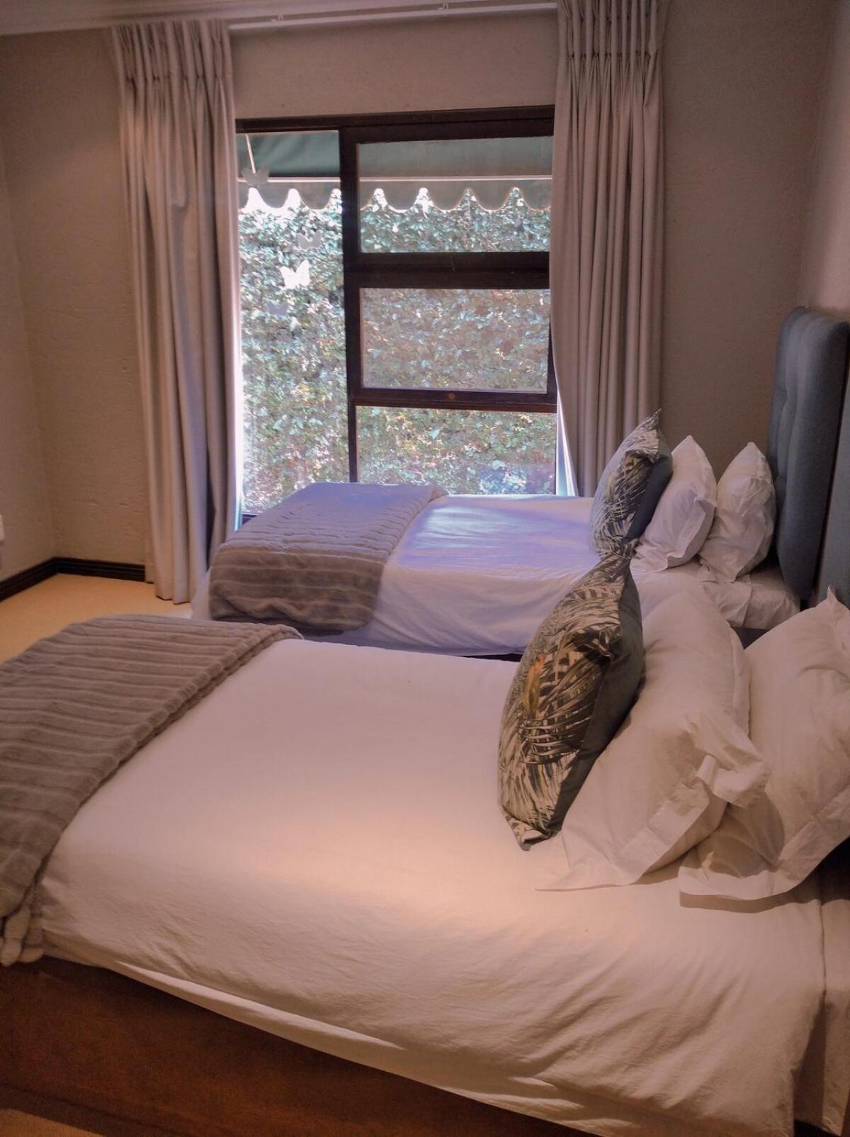 Pecanwood Relaxing Villa 5 Bedroom With Pool Hartbeespoort Luaran gambar